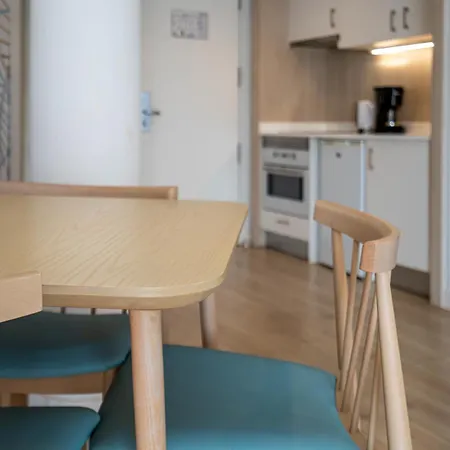 Leman Y Apartmanhotel 4*